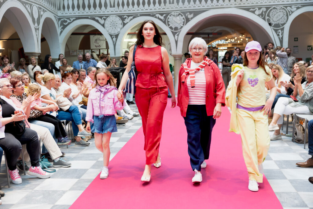 Charity Modenschau vonni charity modeschau 319