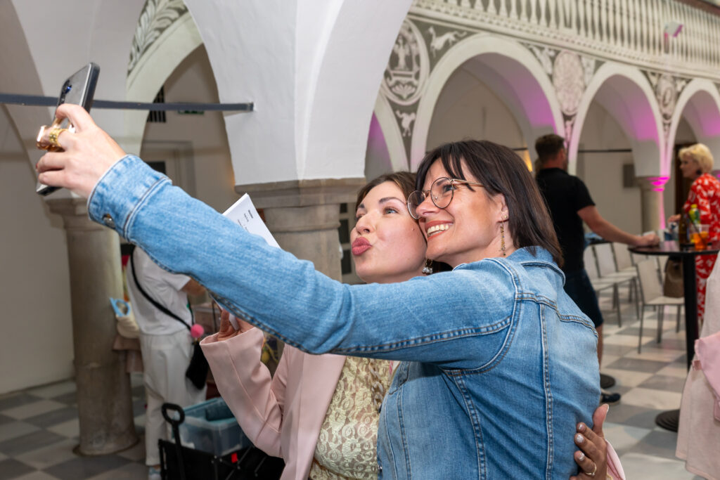 Charity Modenschau vonni charity modeschau 38