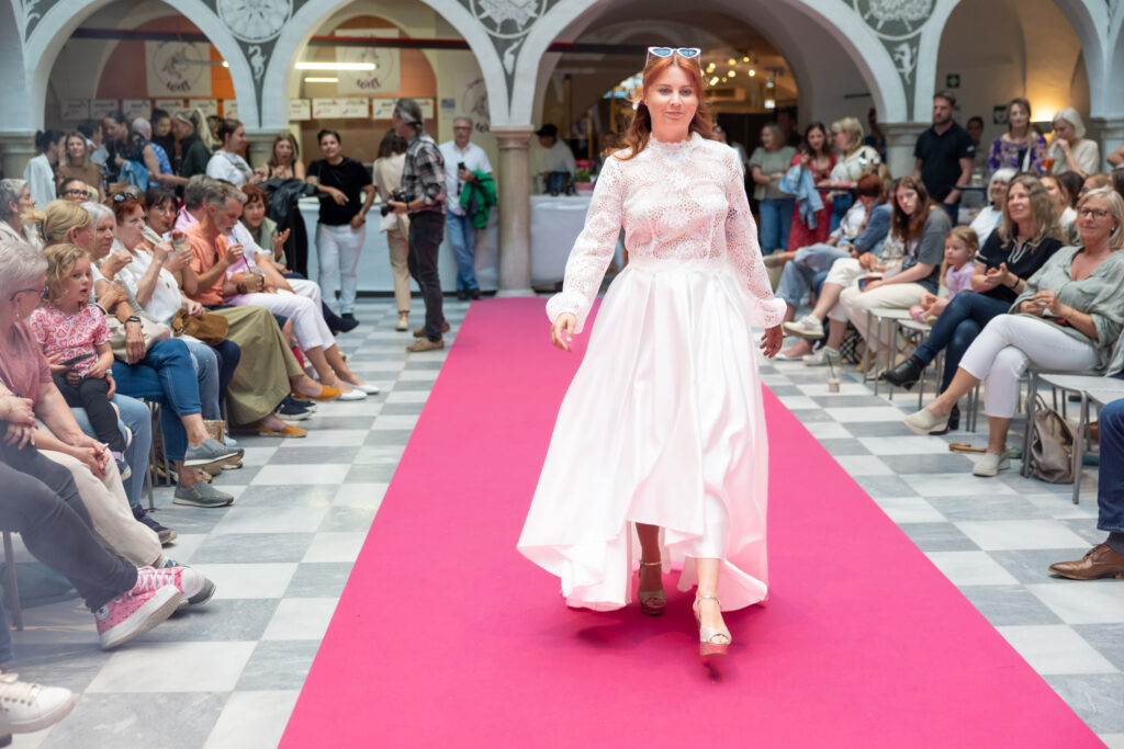 Charity Modenschau vonni charity modeschau 397