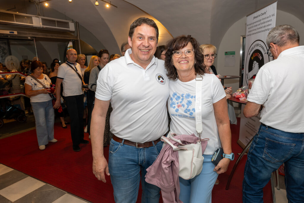 Charity Modenschau vonni charity modeschau 47