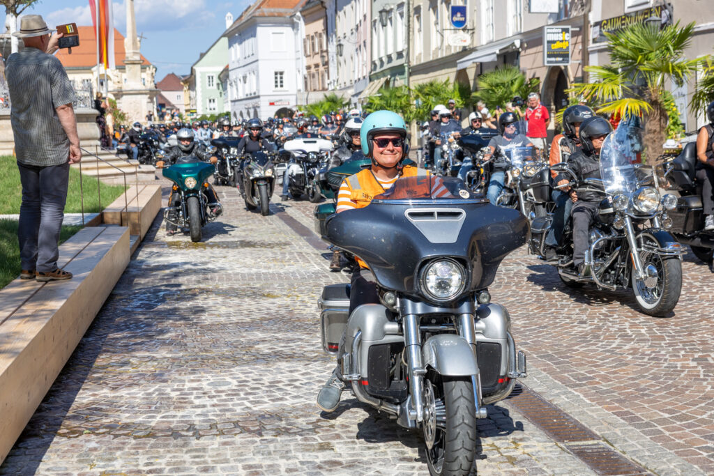 Harley Davidson Charity Tour in St.Veit hd charity tour stopp in st.veit 122